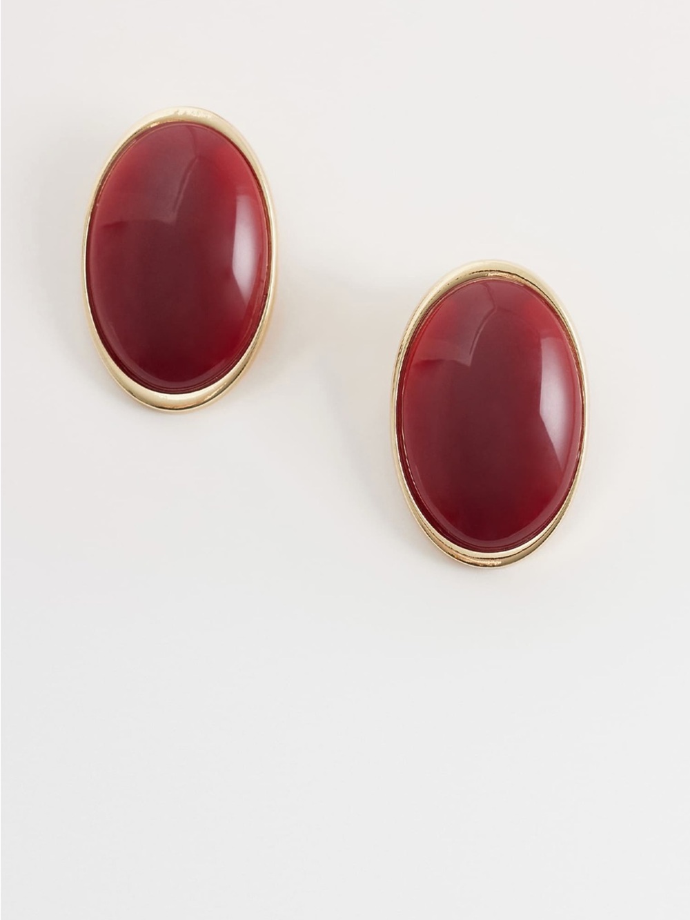 Classic Red Oval Gold-Trim Stud Earrings